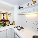 بيت للعطل Shisha Stone House