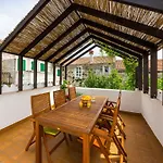 Shisha Stone House بيت للعطل مورتير